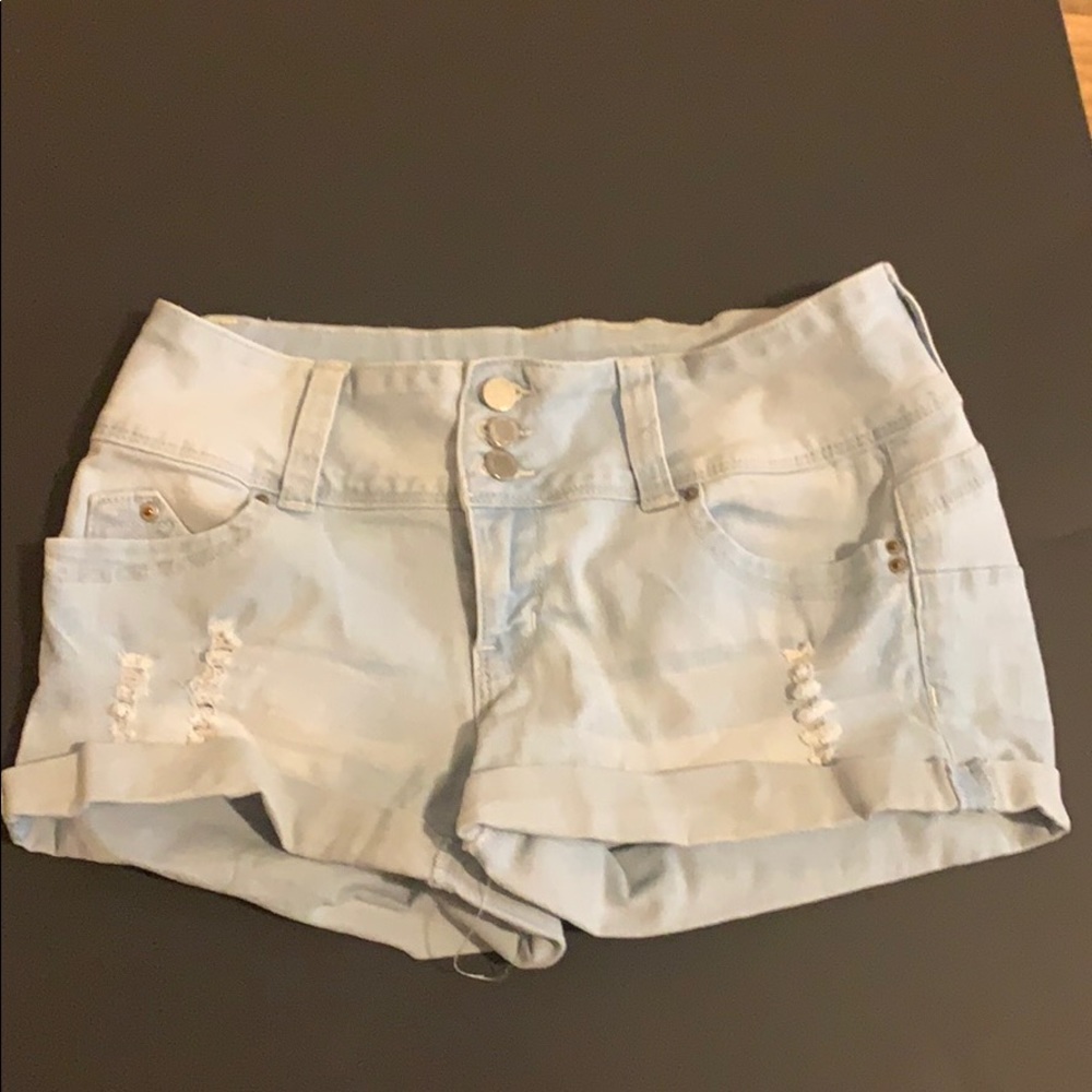 Cute ripped jeans shorts